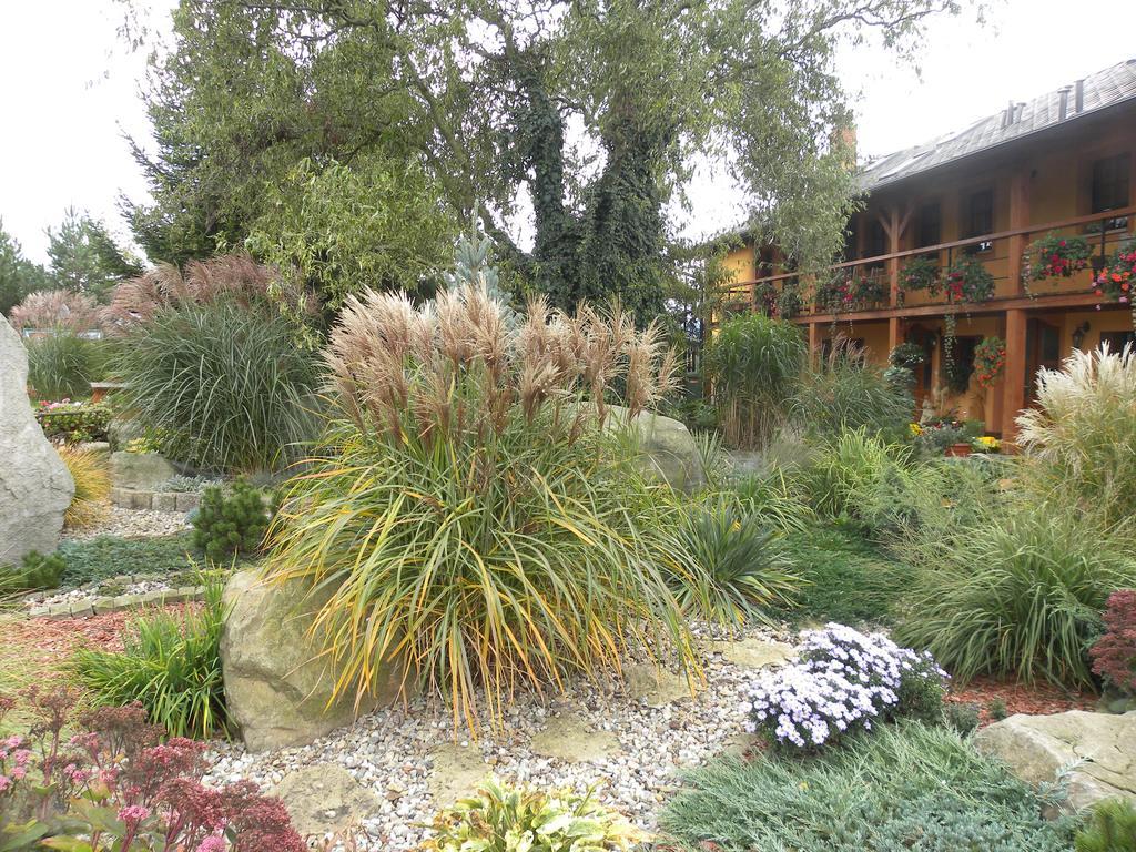 Farma Wenet Villa Broumov Exterior photo